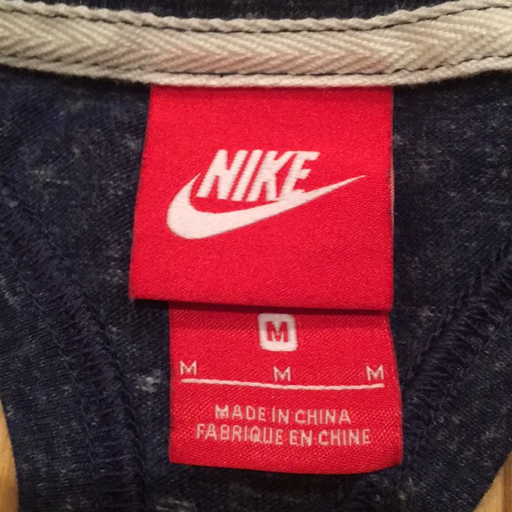 Nike Racerback Blue Tank-top - Girls Medium - Picture 3 of 5